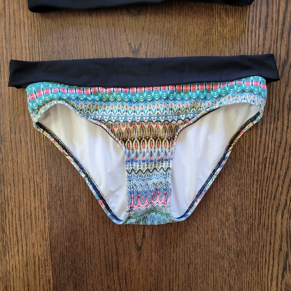 Next Multicolored Two Piece Swimsuit Size women's Small/Medium 34B 34C - Picture 5 of 11